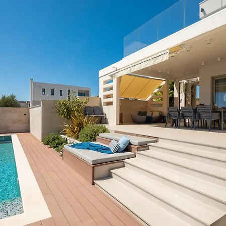 Villa Domino